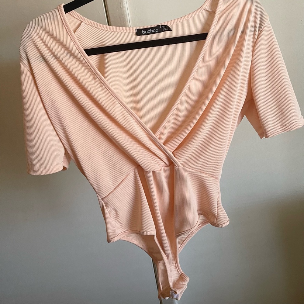 Pink V-neck Bodysuit 🌸